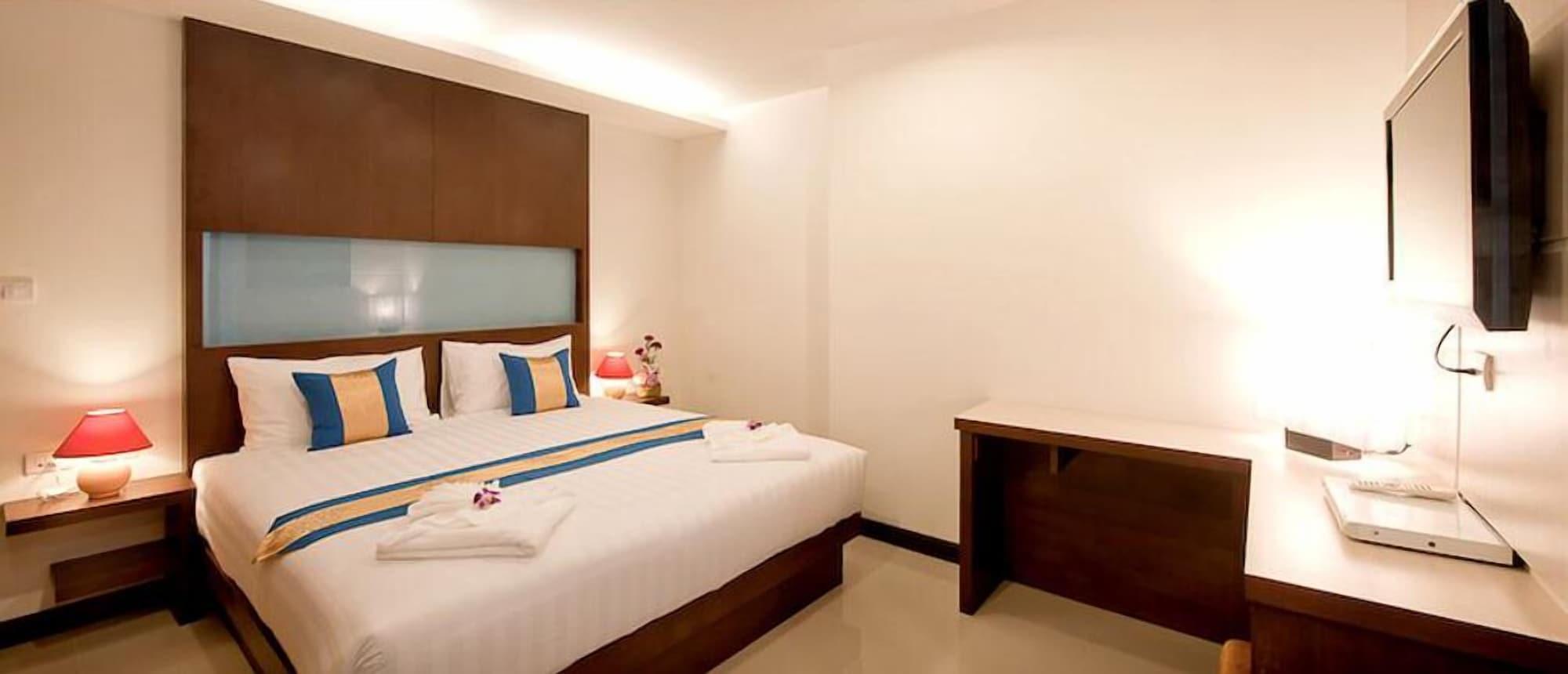 Tuana Blue Sky Patong Hotel ภายนอก รูปภาพ