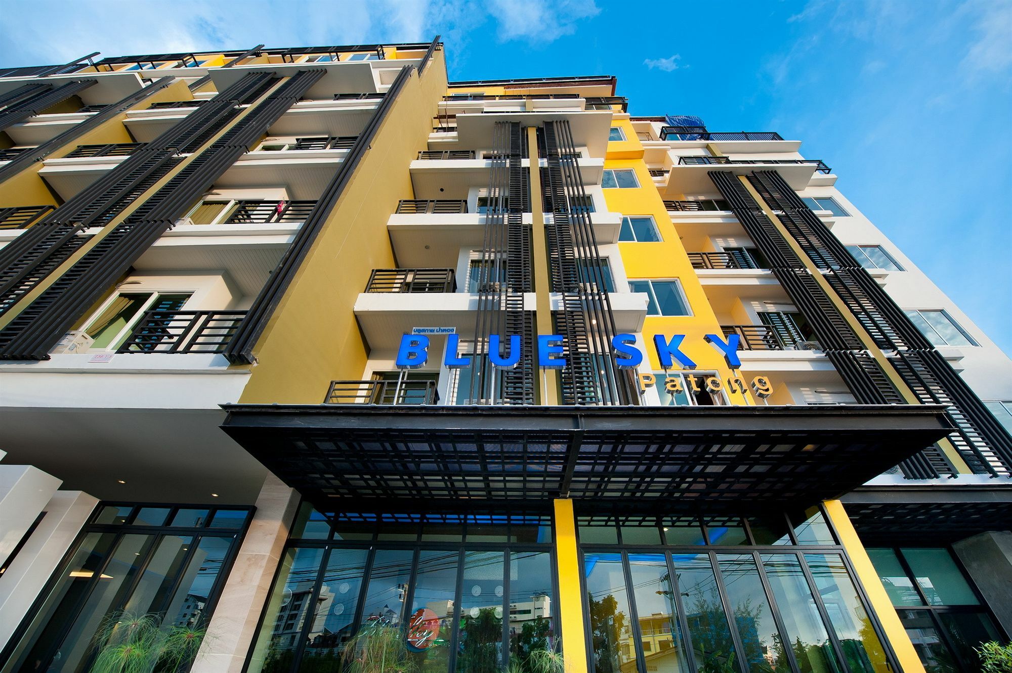 Tuana Blue Sky Patong Hotel ภายนอก รูปภาพ