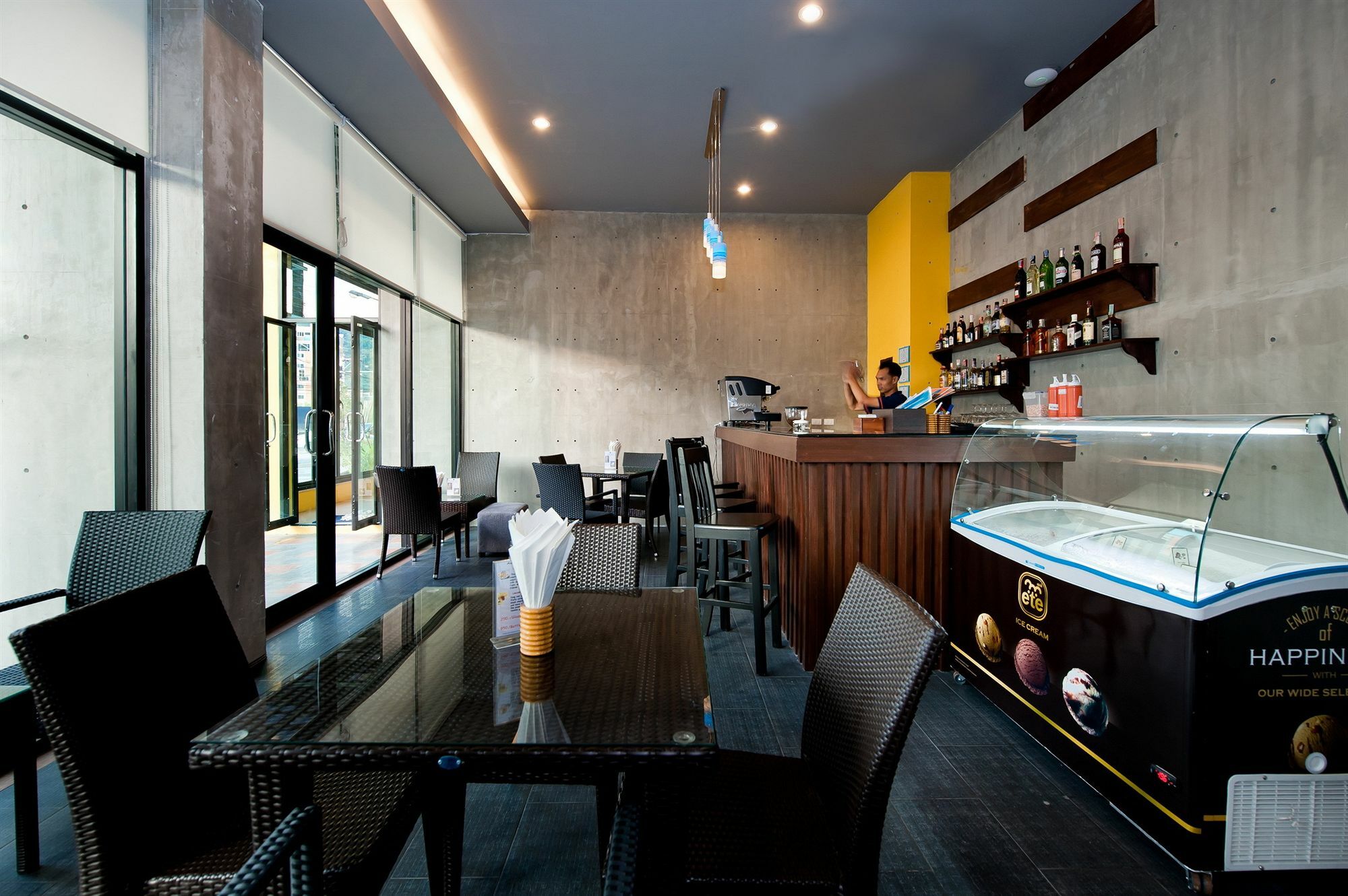 Tuana Blue Sky Patong Hotel ภายนอก รูปภาพ